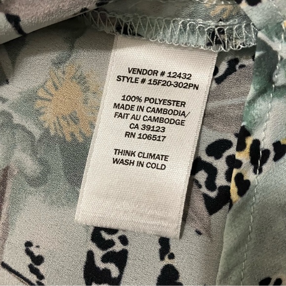 Northern Reflections | Blue floral short sleeve blouse - Picture 7 of 7